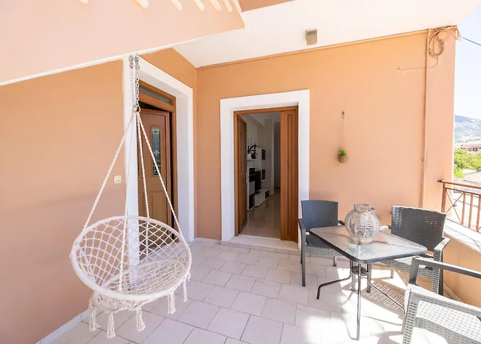 Lägenhet The Mirror House Valsamata